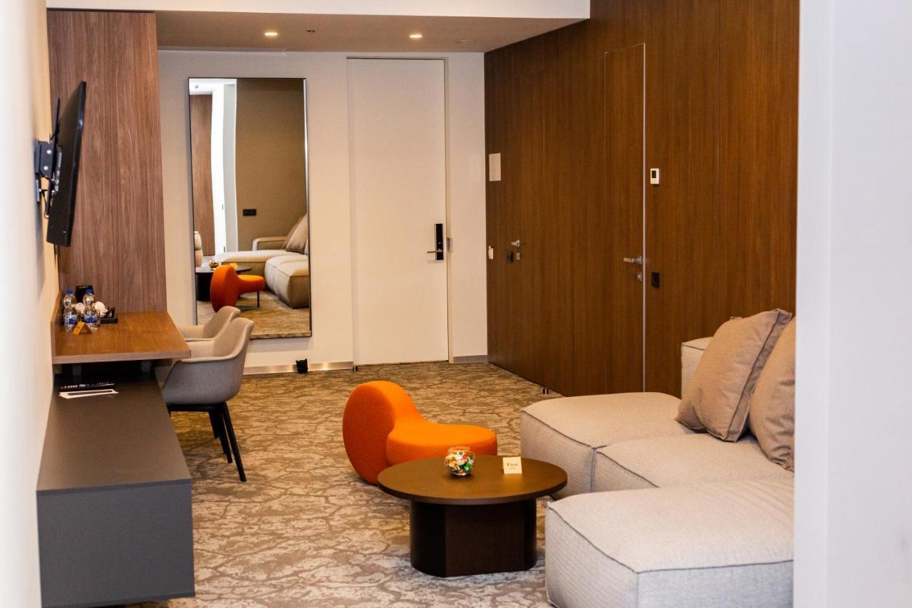 Small Hotel Винница Экстерьер фото